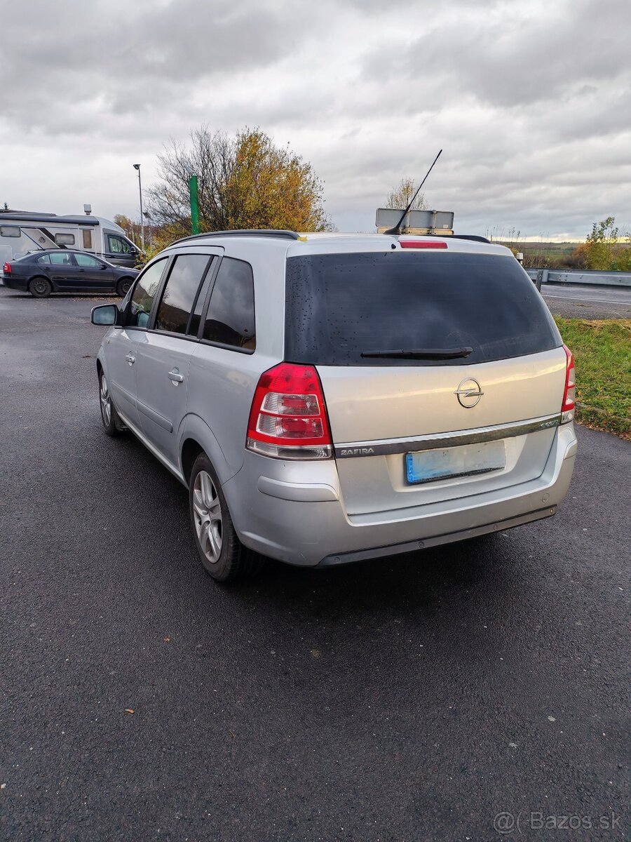 Predám Opel Zafira B - 2
