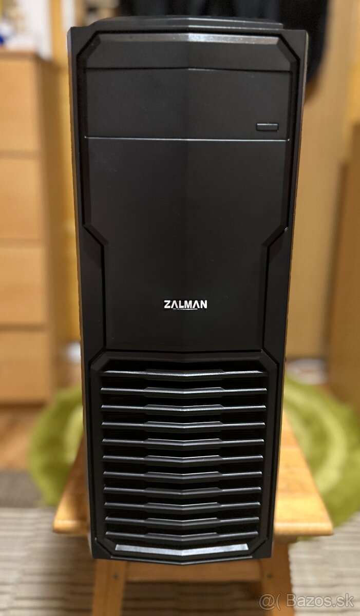 Zalman T4 - PC skriňa - REZERVOVANÁ - 2