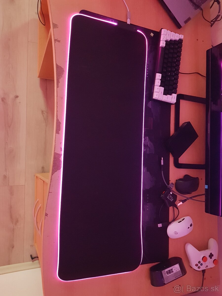 Svietiaca podlozka pod mys - 2