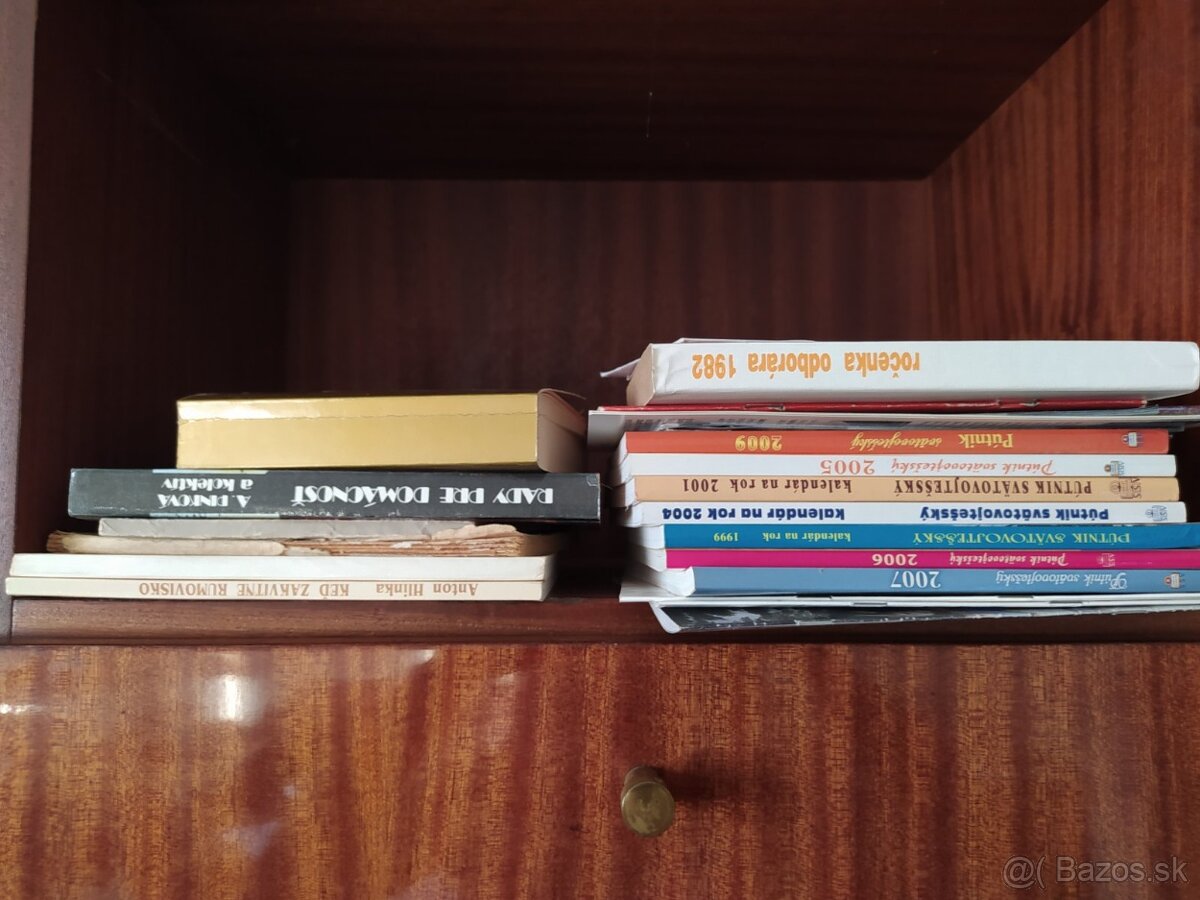 Cena za celok: 15€ alebo jednotlivo - 2