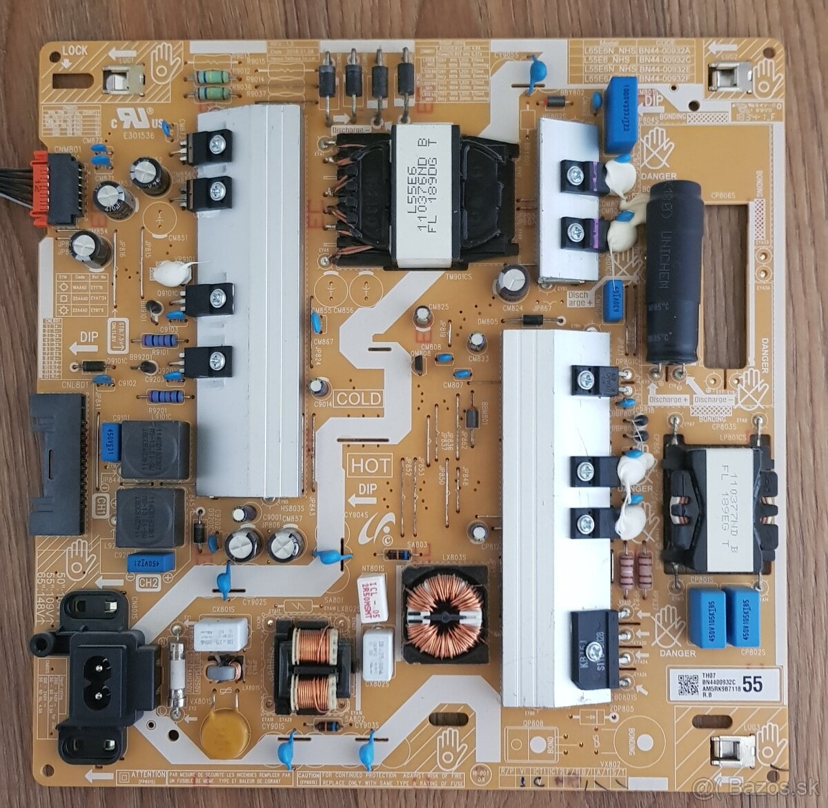 SAMSUNG UE49NU7172UXXH - 2