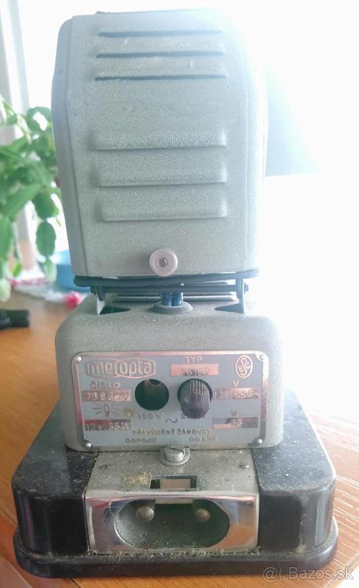 Premietačka diapozitívov Meopta typ 76102 - 2