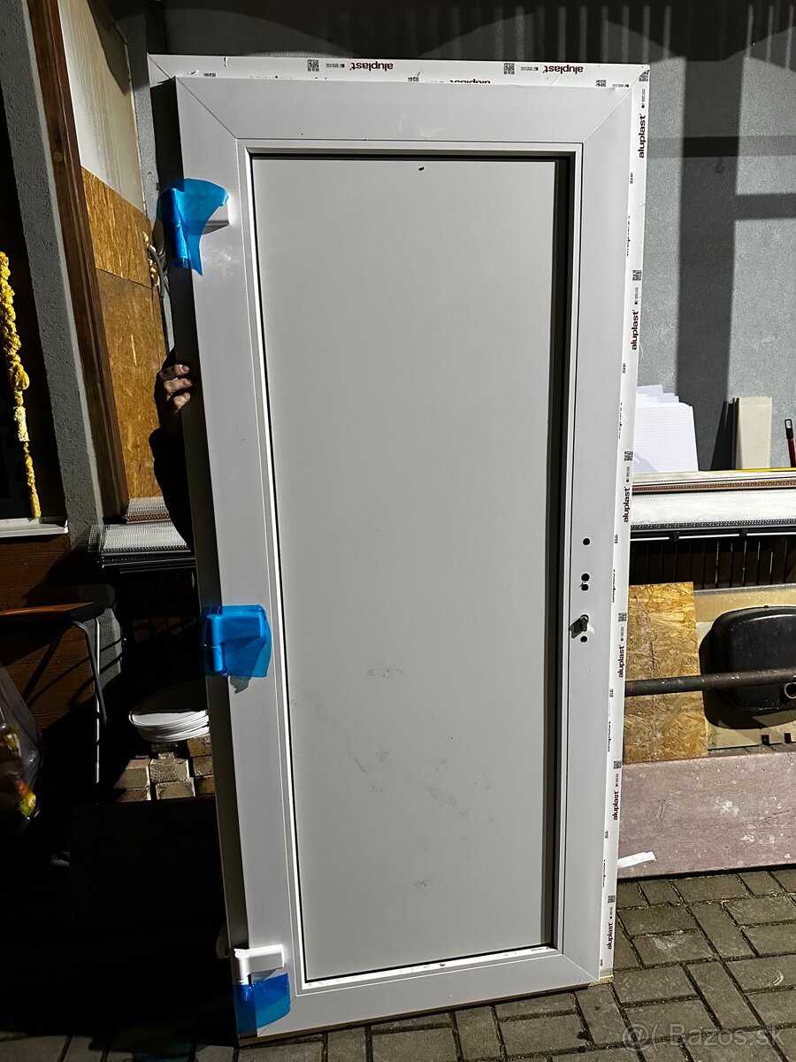 Vchodové plastové dvere - 2