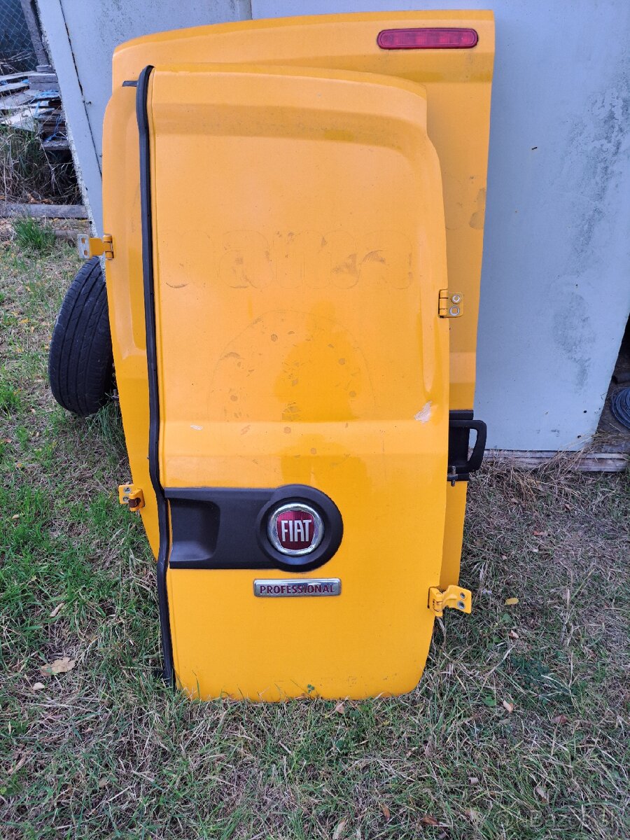 Predam fiat doblo dvere 2010-2018 - 2