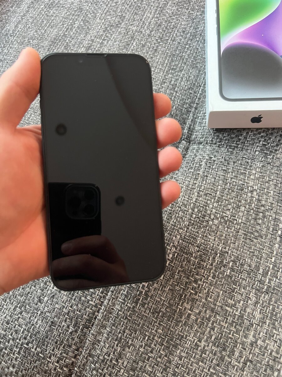 iPhone 14 - nová batéria - 2