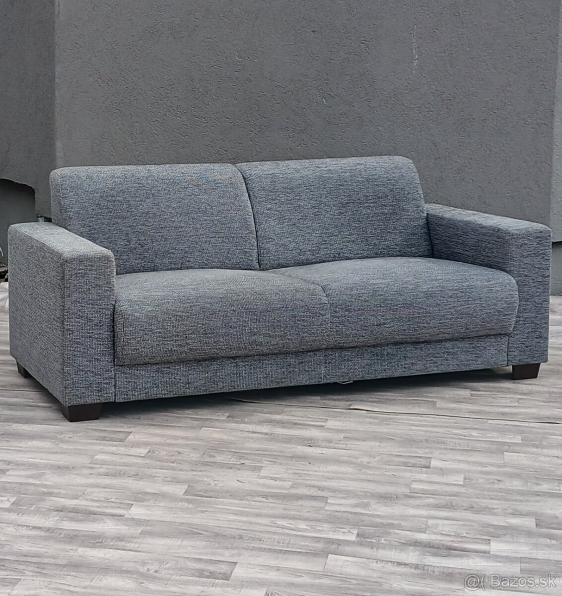 Dvojsedačka sivá . - 2