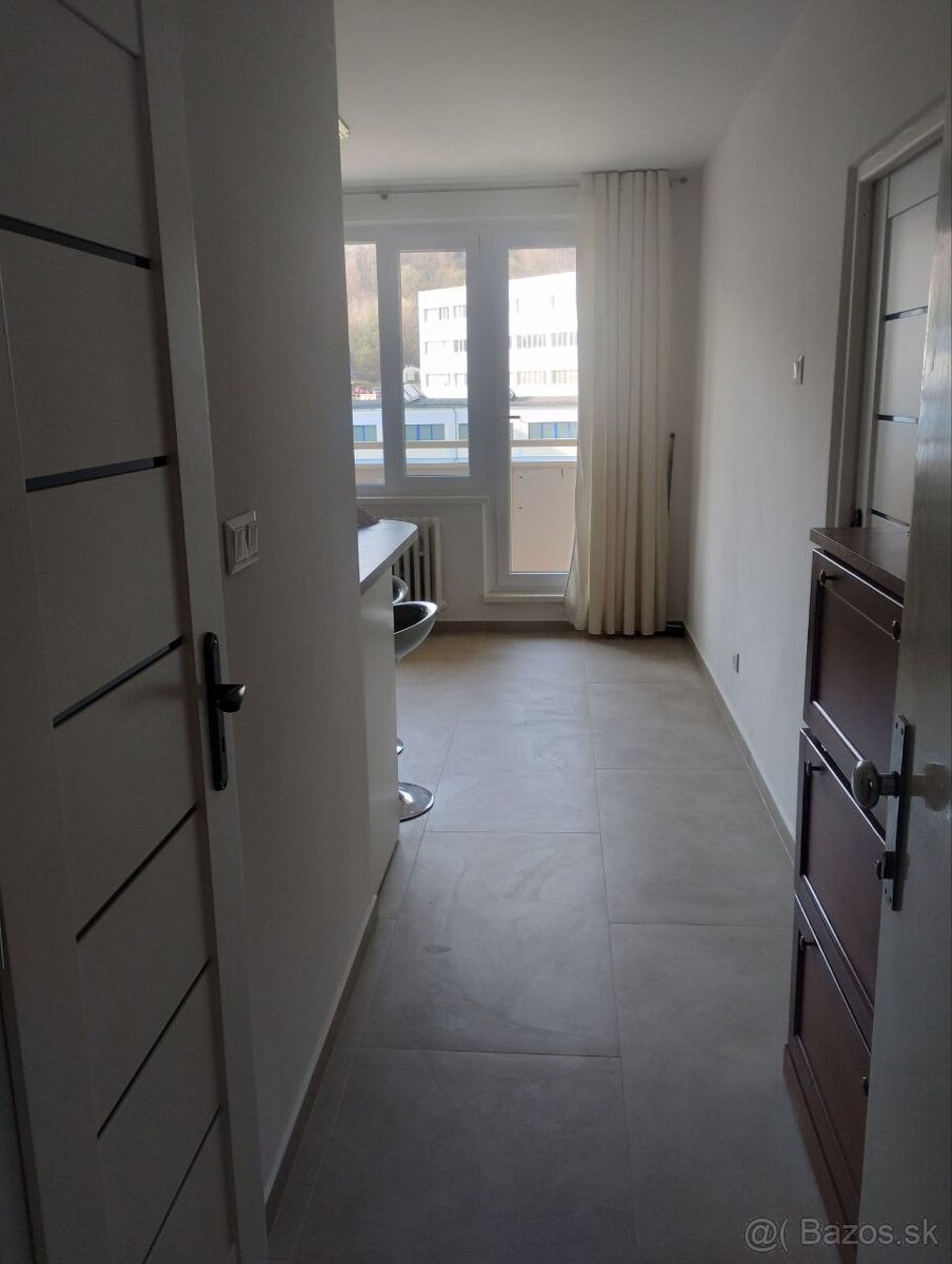 Dám do prenájmu jednoizbový byt - 2