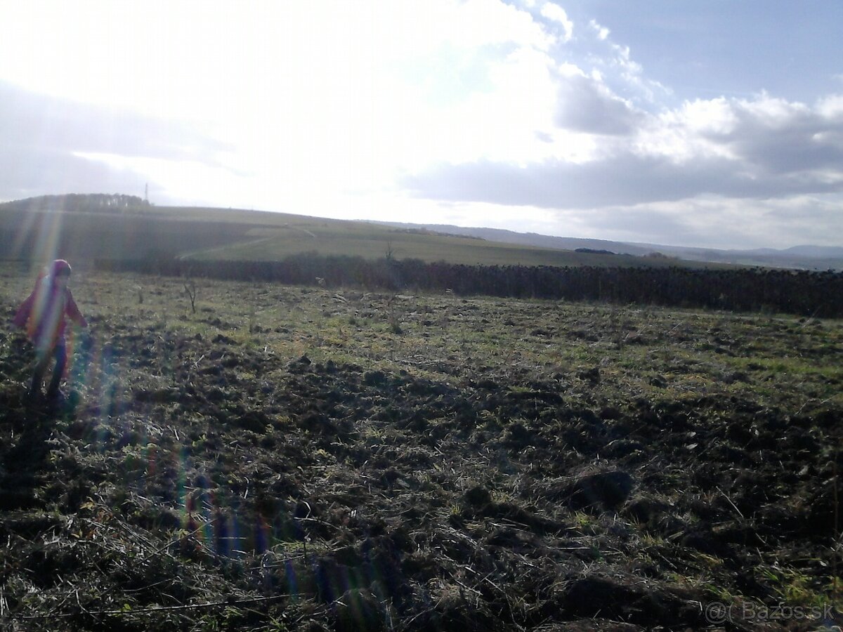 Stavebný pozemok - Sídlisko 3 -skvelá investícia - 2