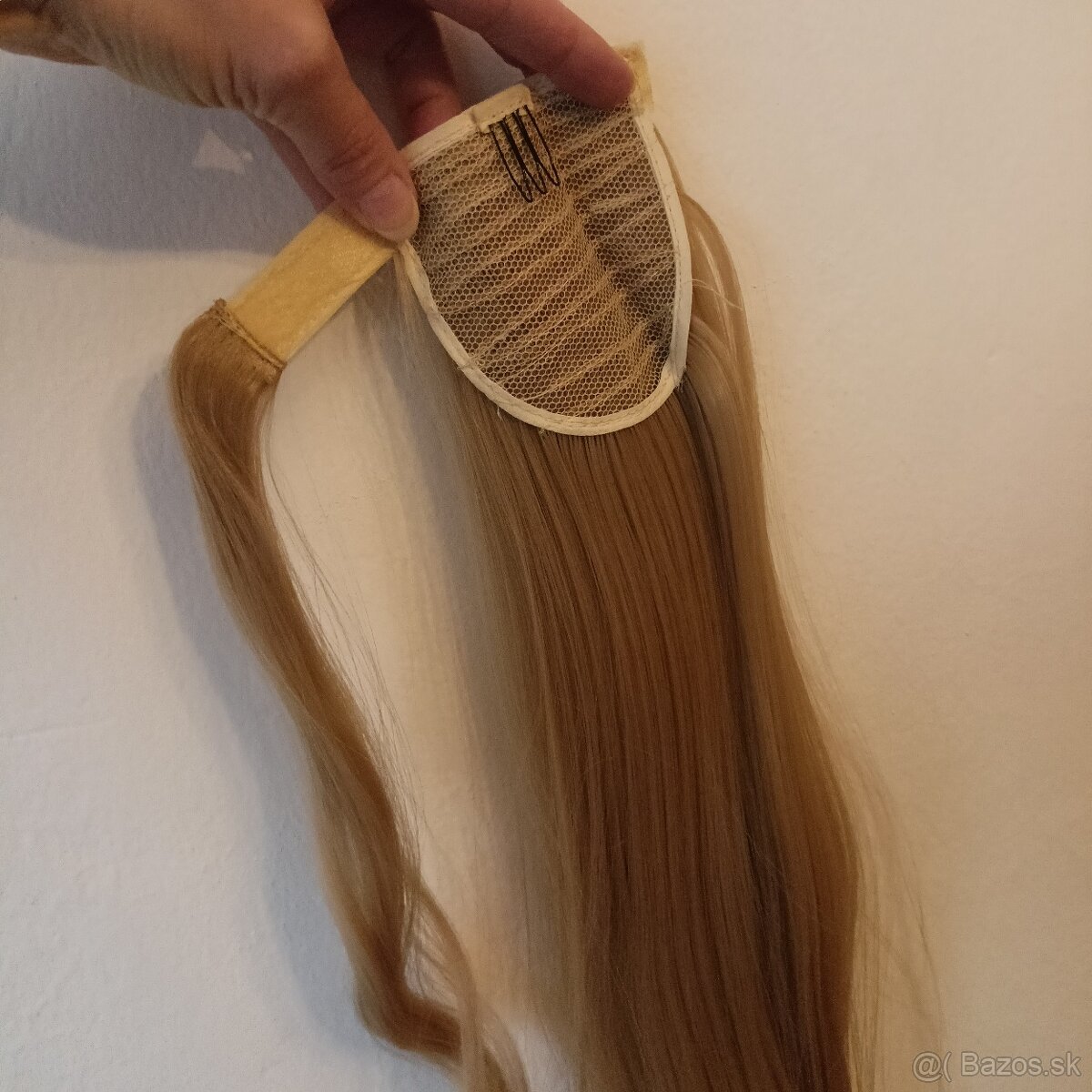 Kvalitné príčesky ,, svetlo plava ,, 60cm - 2