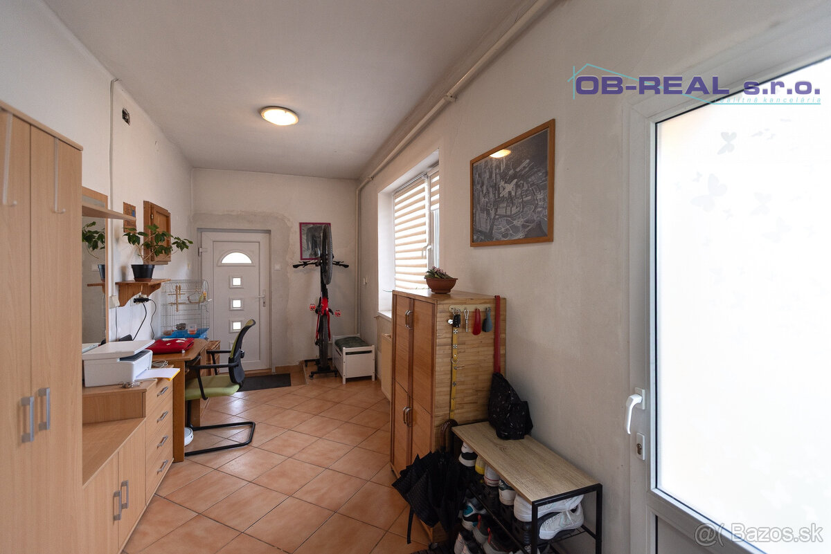 Predaj rekonštr. 3izb RD 90m2 tehla, nová strecha, pozemok 1 - 2