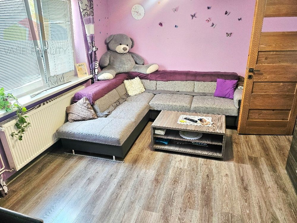 RODINNÝ DOM- VEĽKÉ CHLIEVANY- POZEMOK 1001 m2- 5 IZBOVÝ - 2