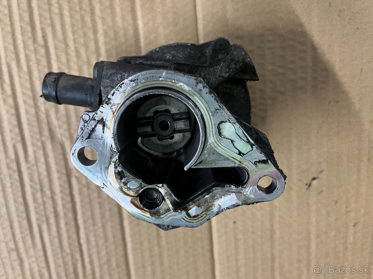 Vakuove cerpadlo 1,5dci K9K - 2