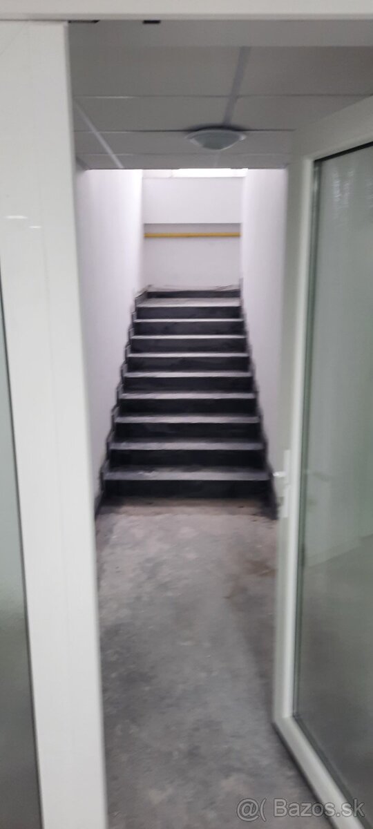 Obchodné priestory, kancelárske, služby - 2