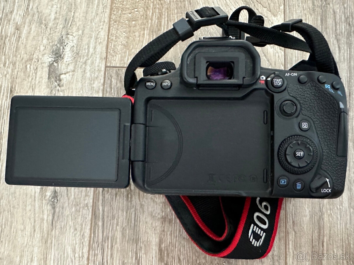 Canon EOS 90D - 2