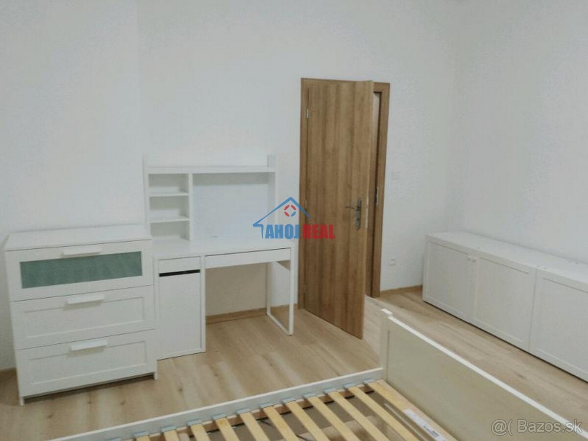 RAČIANSKÁ Biely Kríž Mlada garda - 2