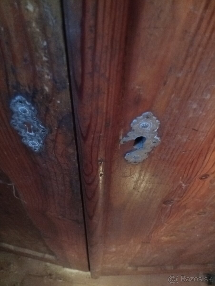 skriňa , komoda - 2