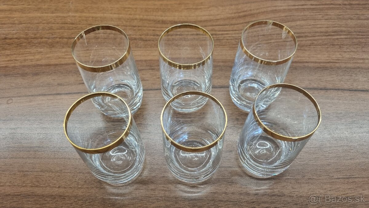 Poháre so zlatým lemom - 2