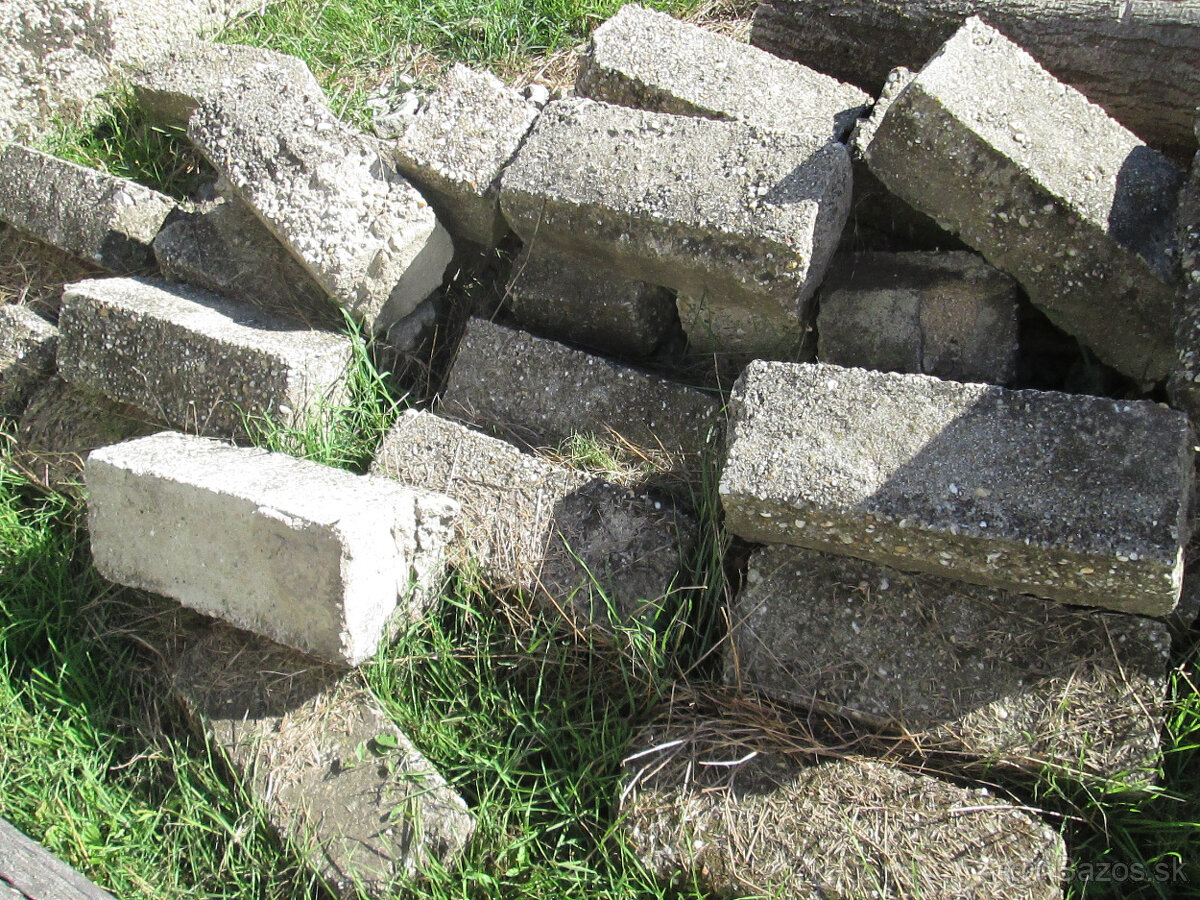 stavebny material - 2