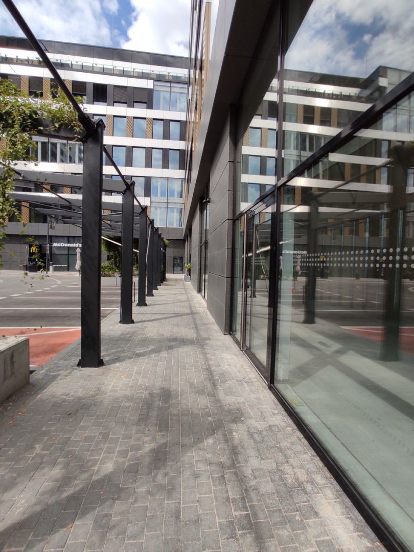 Obchodné priestory vhodné na showroom či predajňu v projekte - 2