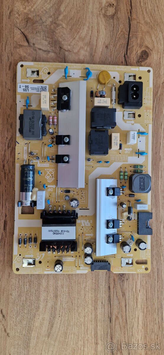 Samsung UE50TU8072U - 2