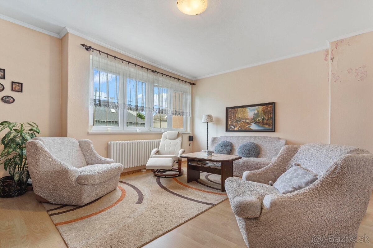 Ponúkame na predaj veľmi príjemný rodinný dom v Jakubove - 2