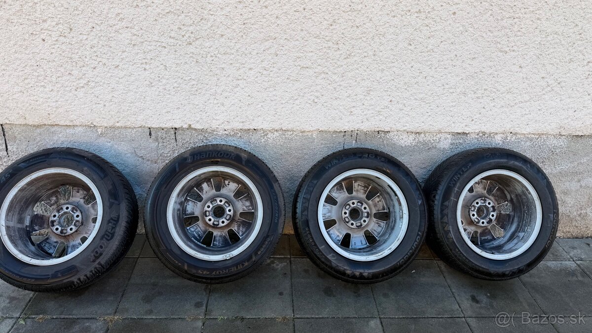 Sada elektrónov s pneumatikami - 2