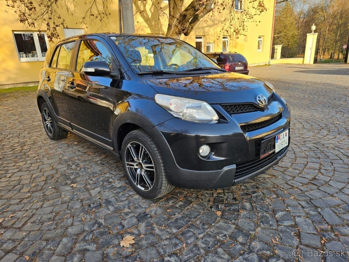 Toyota Urban Cruiser 1.4 I D-4D AWD Sol. - 2