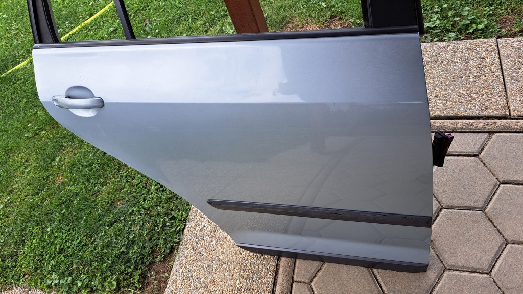 DVERE - VW GOLF 5 PLUS, GOLF 6 PLUS - 2