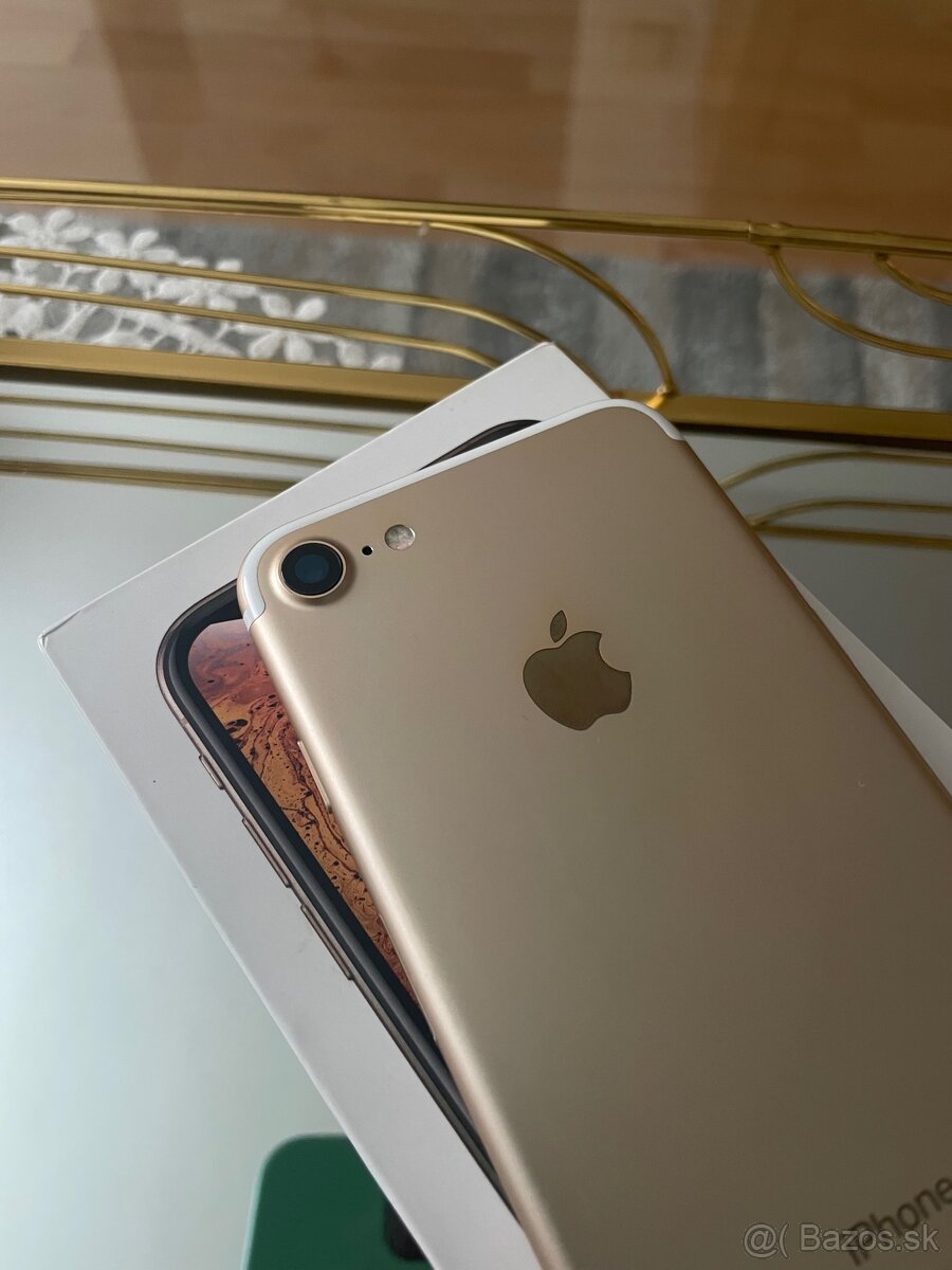 iPhone 7 Gold 64GB - 2