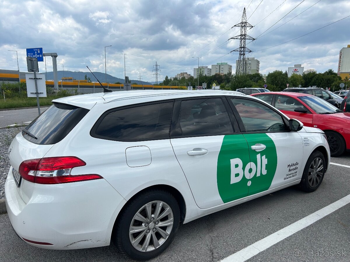 308 SW 2019 1.2 PureTech benzin Automat - 2
