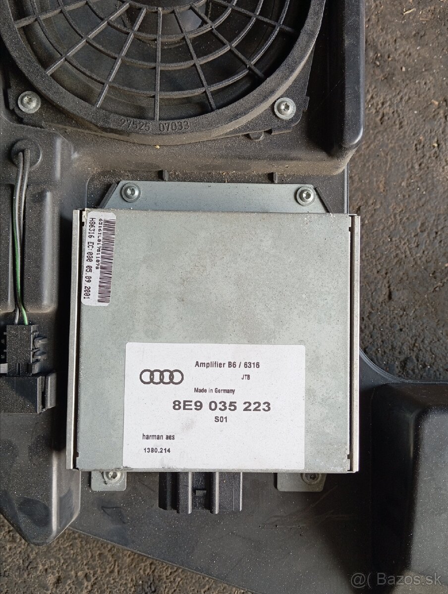 Subwoofer Audi A4 B6 Avant - 2