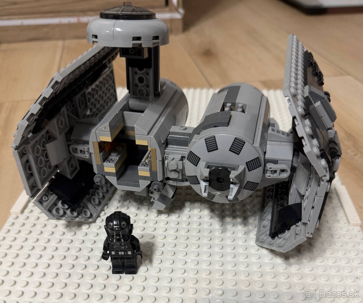 LEGO Star Wars TIE Bomber 75347 - 2