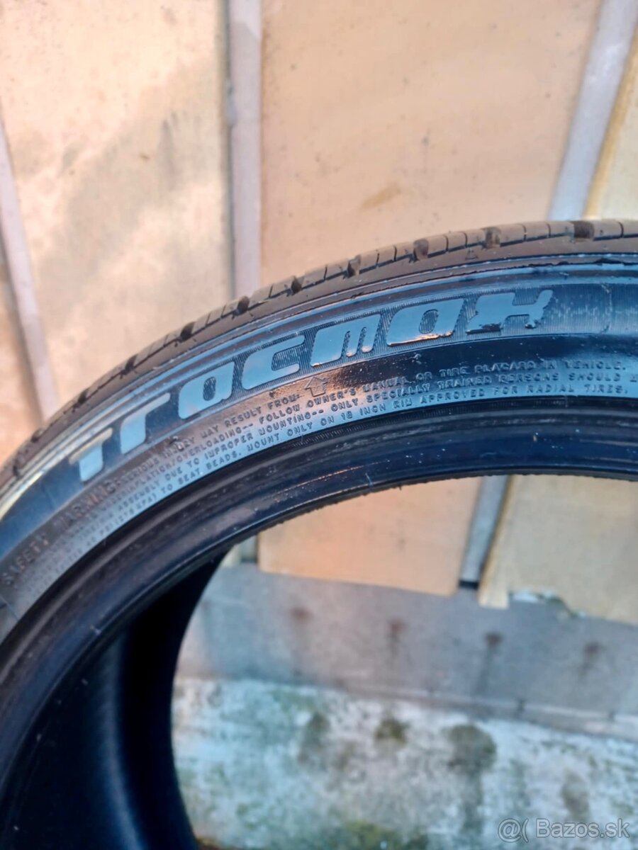 225/40 R18 92Y XL - 2