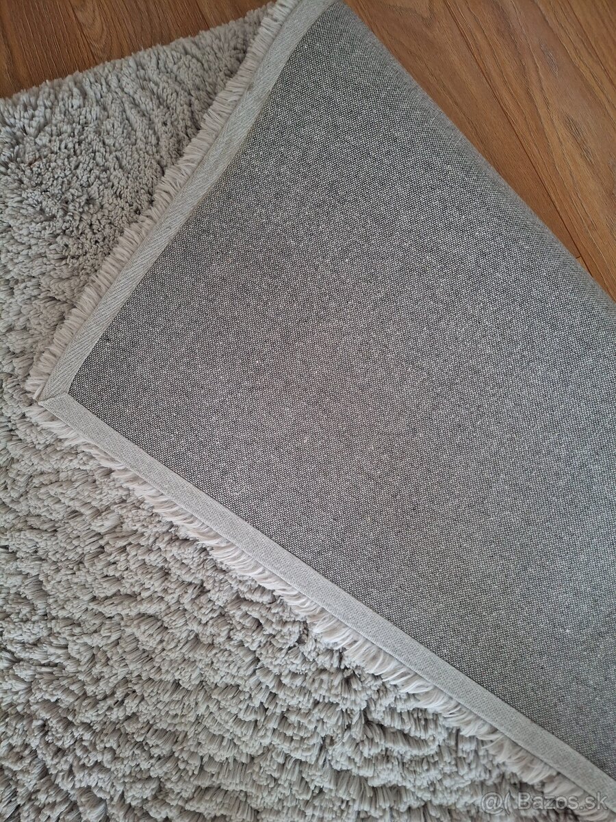 Sivý koberce - 2