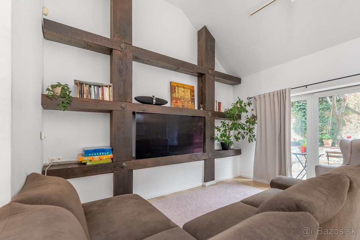 Predaj jedinečného rodinného domu v srdci Trnavy – za histor - 2