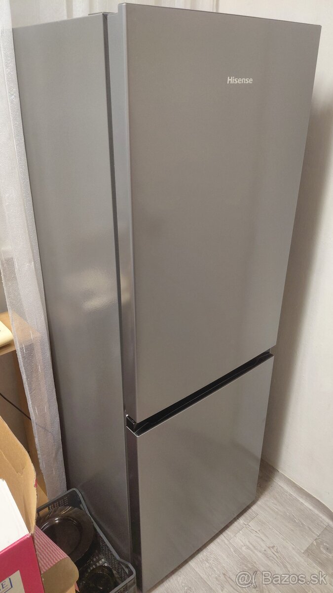 Chladnička s mrazničkou HISENSE - 4 ročná - 2