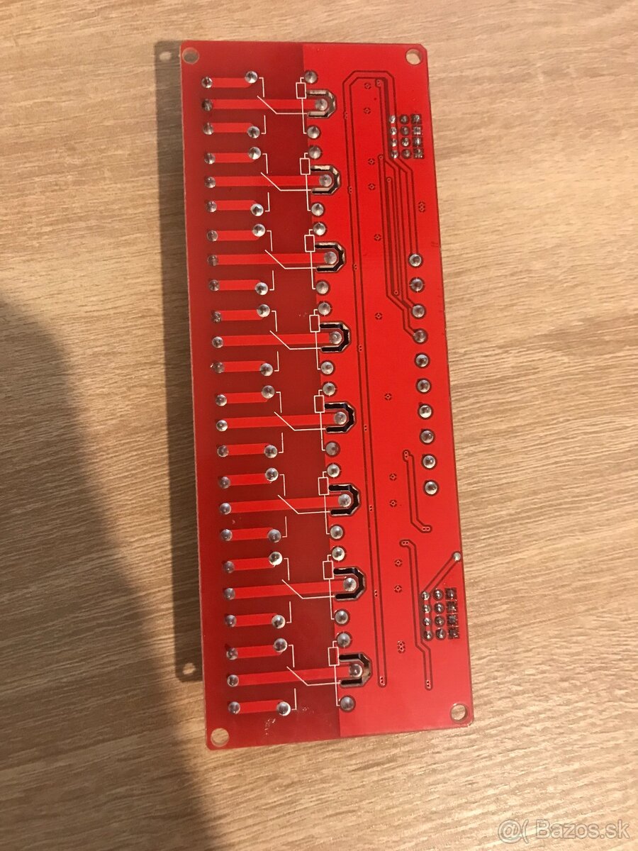 8 kanálové relé s jumperom H/L - 2