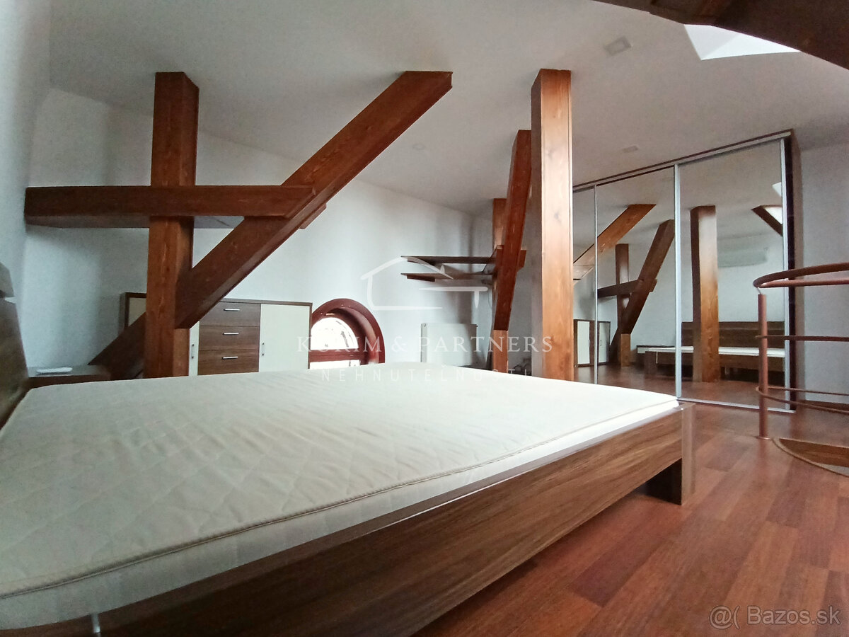 Výnimočný trojizbový apartmán v samotnom srdci Komárna - 2