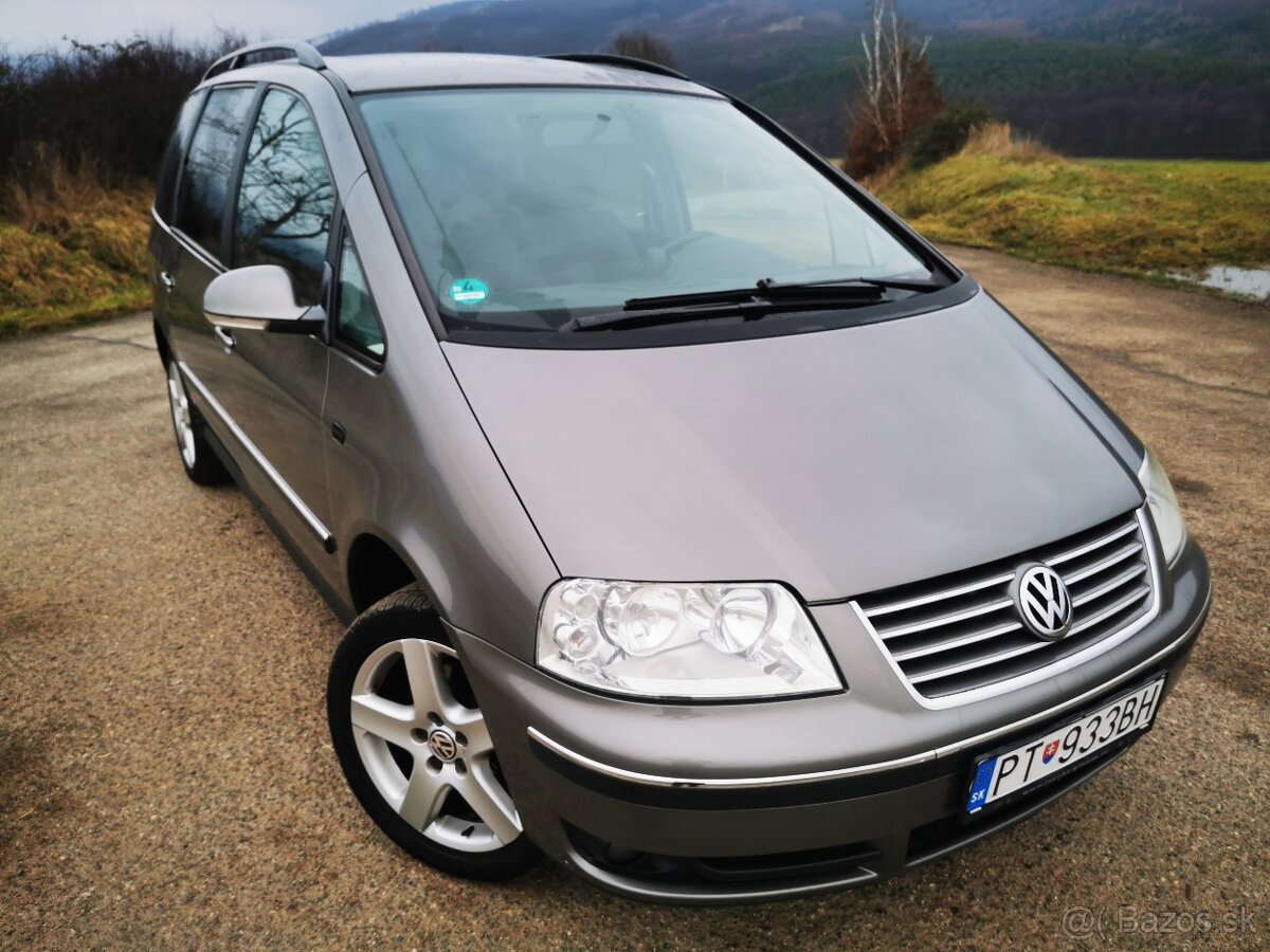 VW SHARAN 2.0TDI 103KW 140PS UNITED NAVI ŤAŽNÉ R17 MOD 2010 - 2