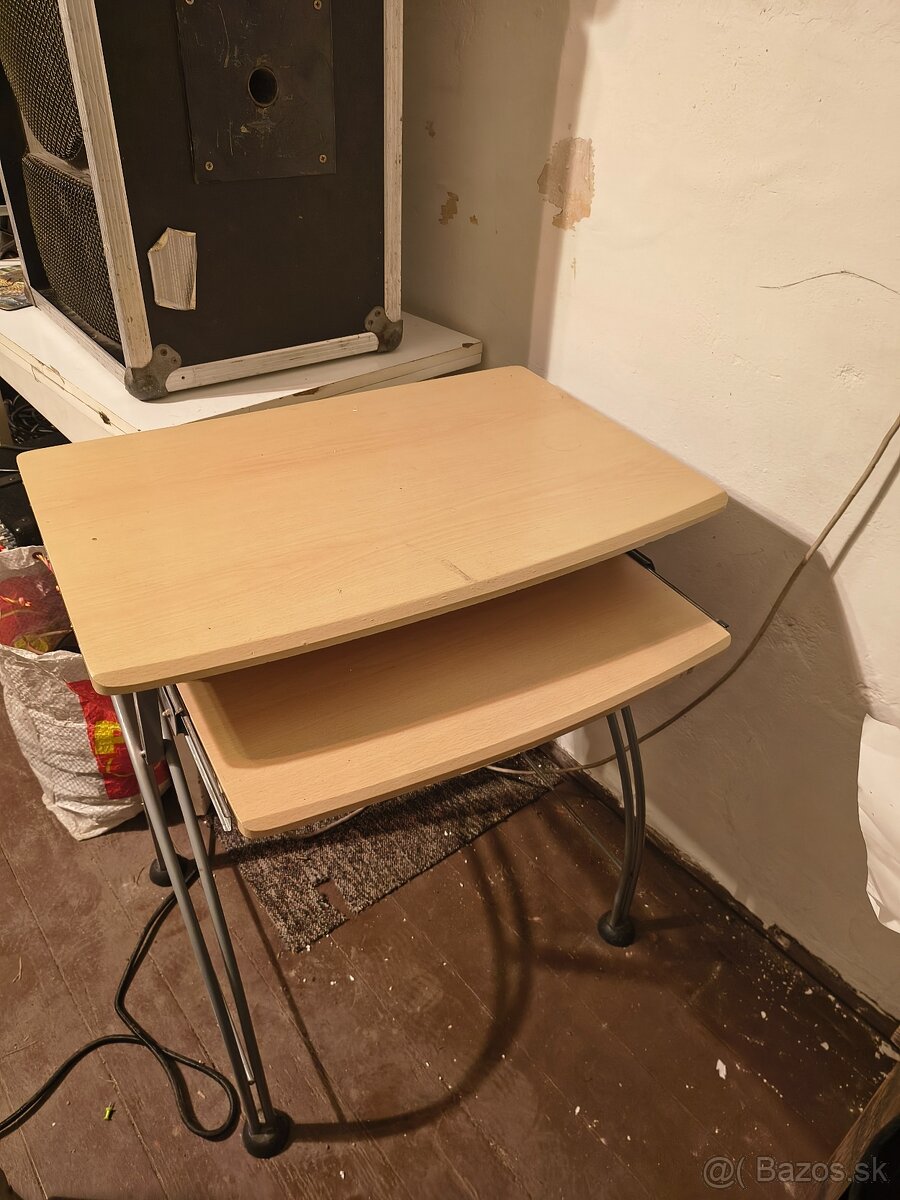 Pc a kancelársky stol - 2