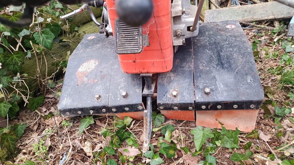 Predám traktor, rotavator Fortschritt - 2