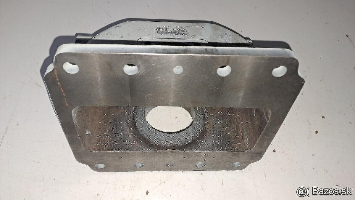 obal prídavnej prevodovky na ZETOR 3045 - 2