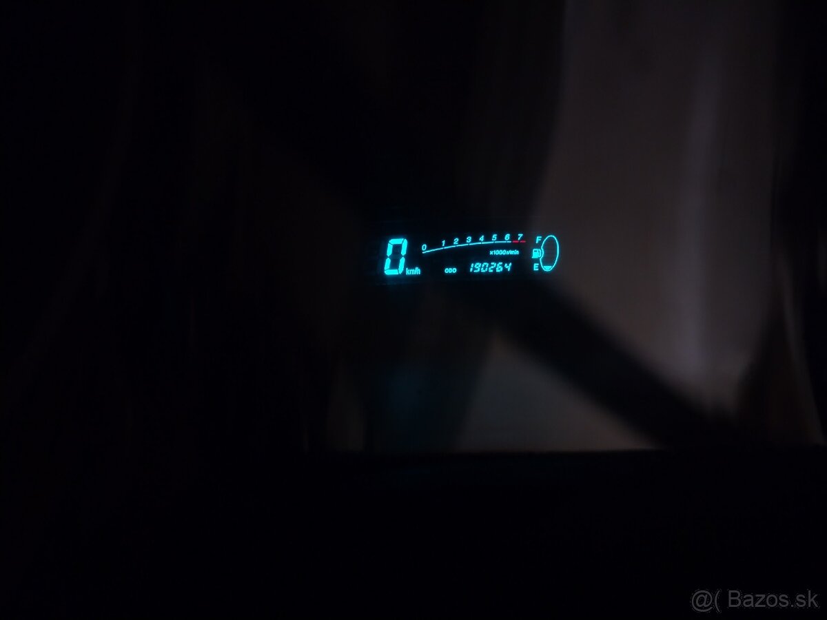 Budíky Toyota Yaris - 2