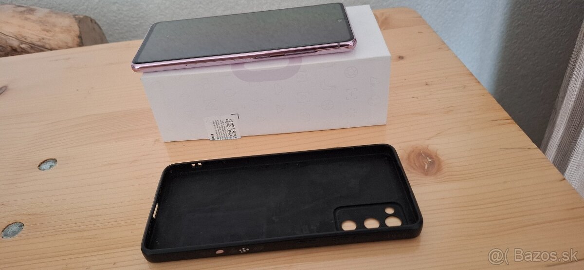 SAMSUNG GALAXY S20 FE - 2