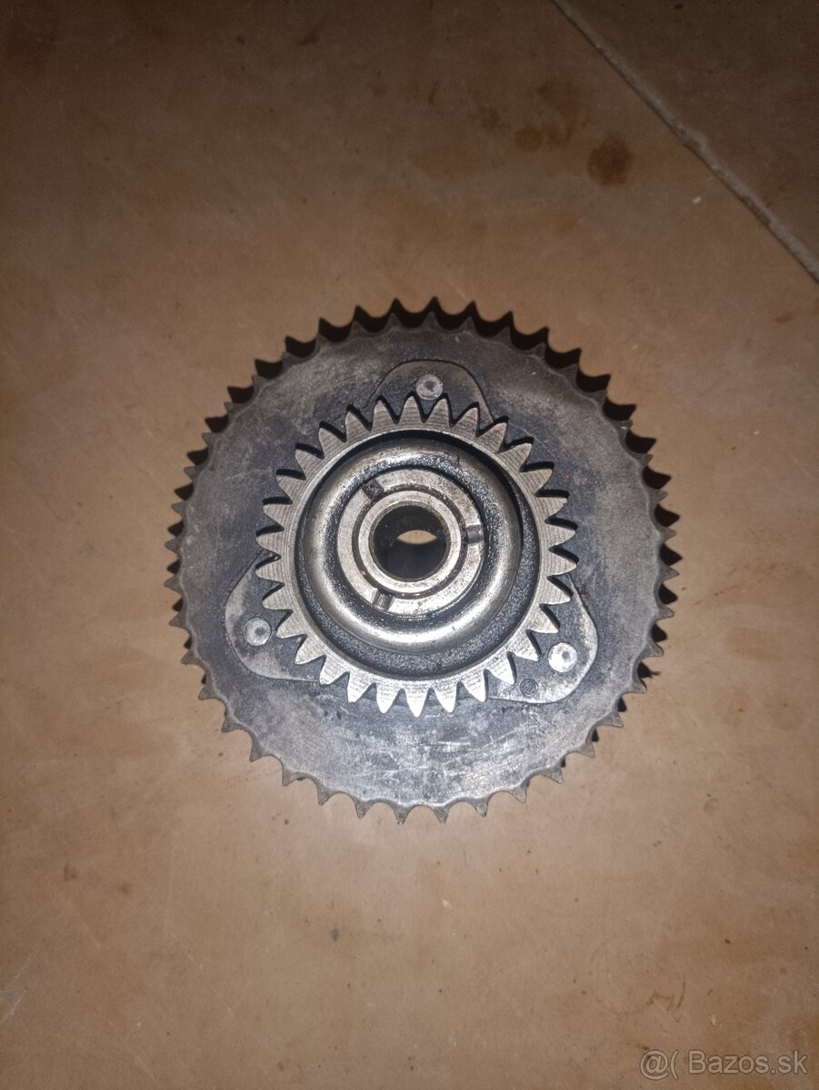 Predám spojkový koš na CZ 175 - 2