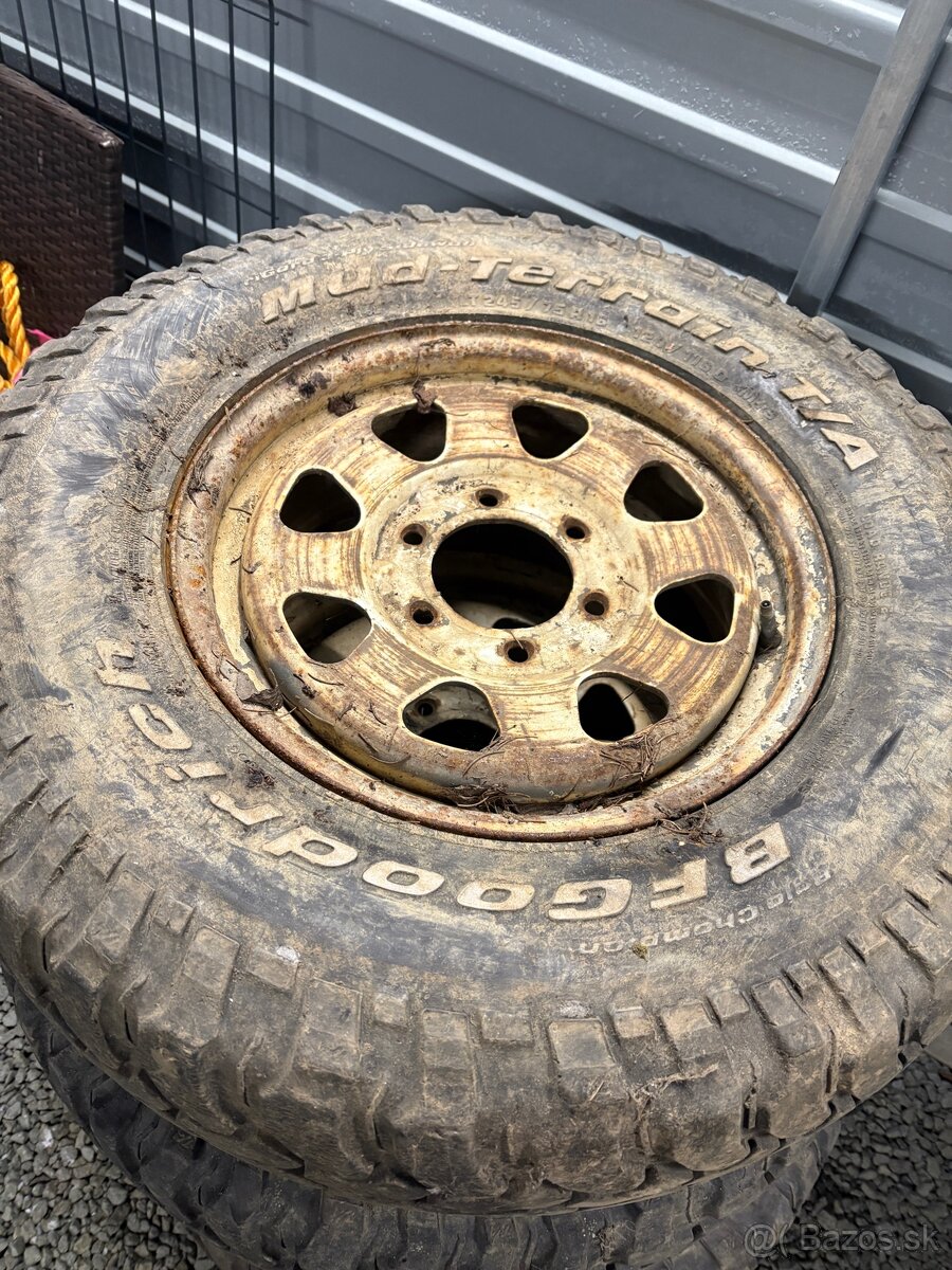 245/75 r16 - 2