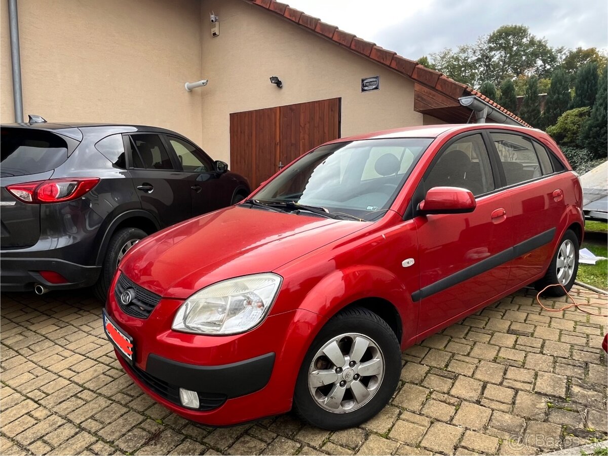 Kia Rio červená metalíza - 2