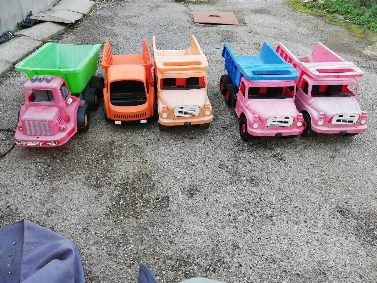 retro auto Tatra - 2