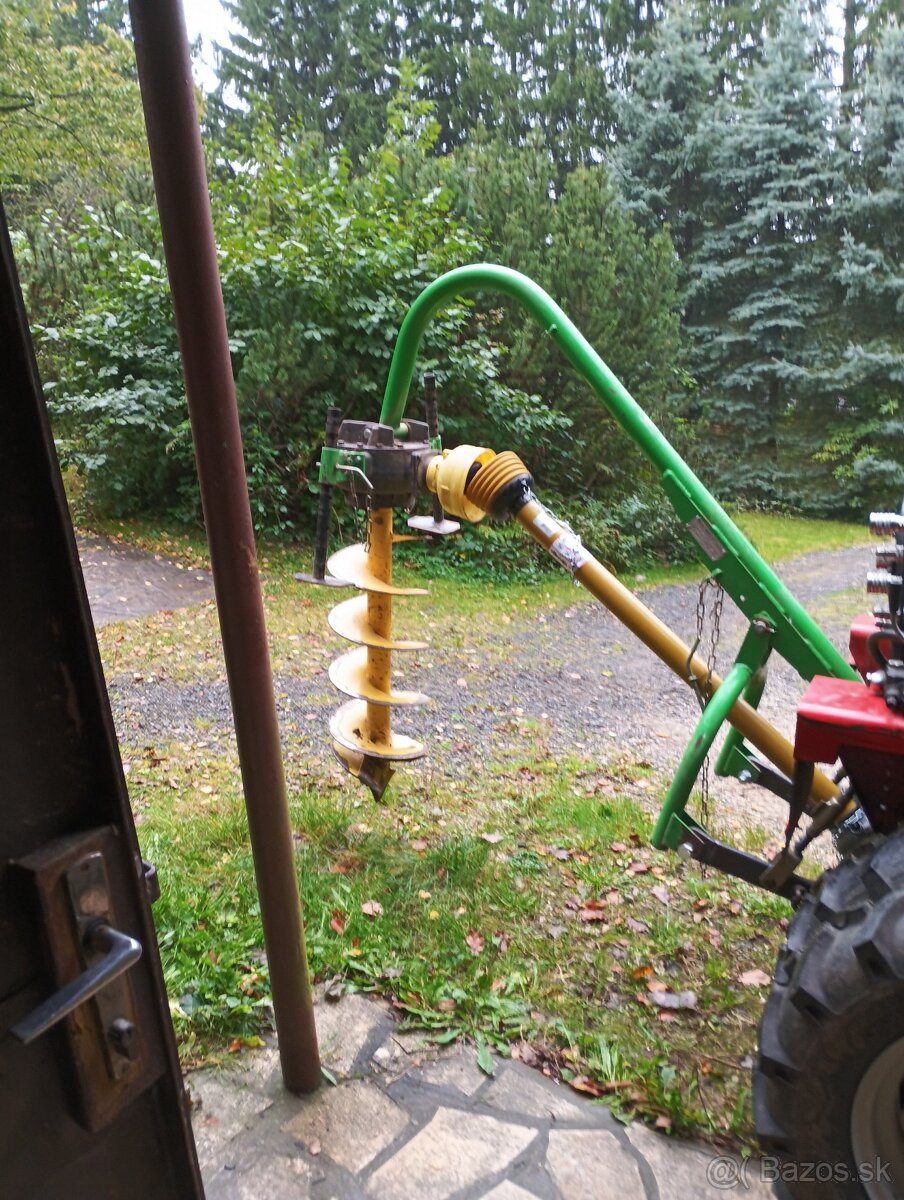 Vrták půdní za traktor - 2
