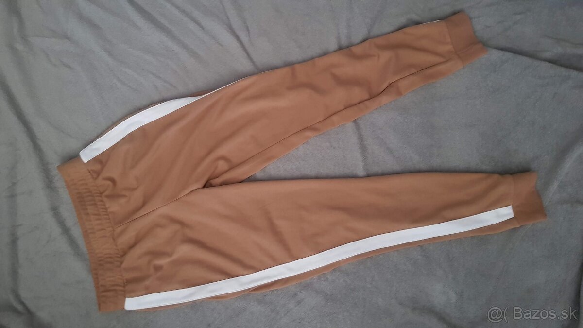 Teplaky s bocnym pruzkom - 2